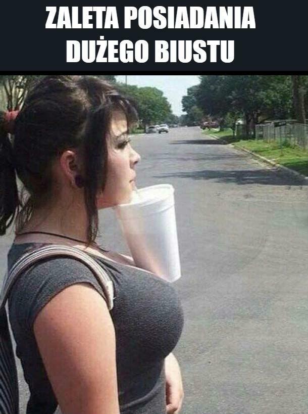 Ogromna zaleta dużego biustu