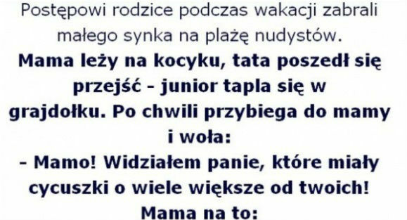 Rodzina na plaży nudystów 