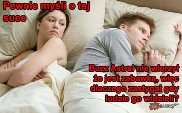 O czym może myśleć facet w łóżku